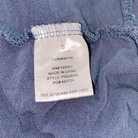 Pink Rose blue top size small - Picture 6 of 7